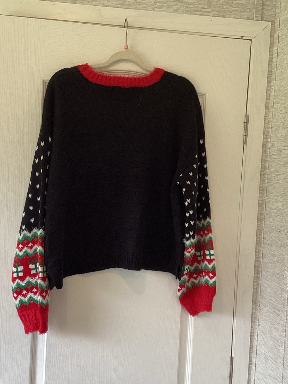 Black Teddy Holiday Sweater with Red Trim XL BNWT - Picture 4 of 5